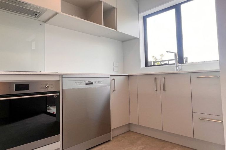 Photo of property in 5/26 Grassmere Street, Papanui, Christchurch, 8052