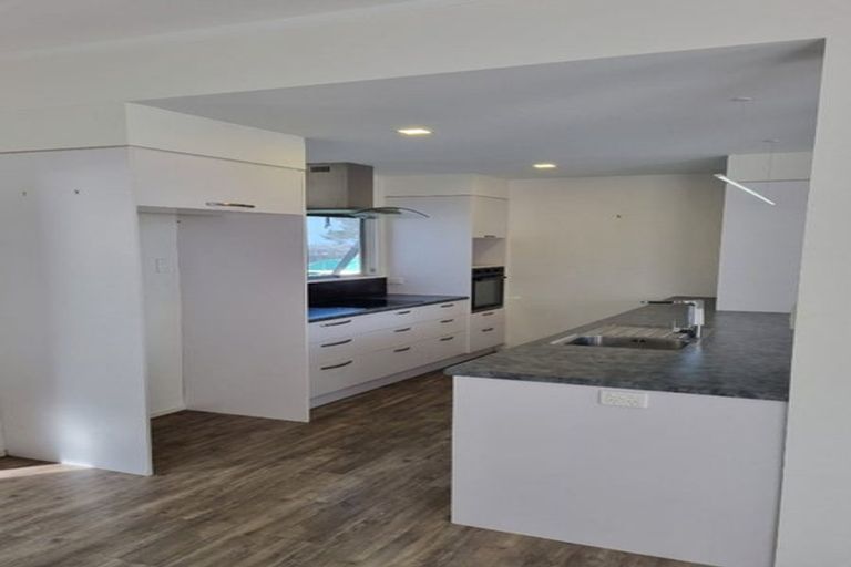 Photo of property in 70 Kohe Street, Parahaki, Whangarei, 0112