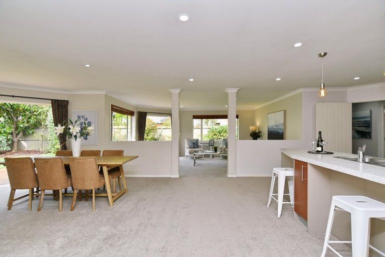 Photo of property in 10 Woodhurst Drive, Casebrook, Christchurch, 8051