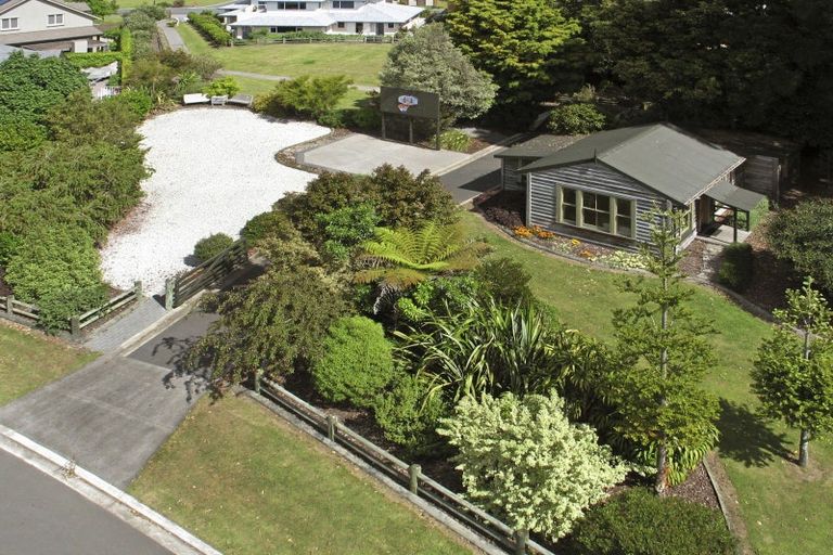 Photo of property in 61 Contour Avenue, Pyes Pa, Tauranga, 3112