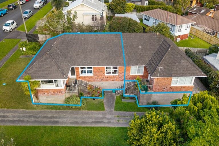 Photo of property in 1/6 Stone Street, Hauraki, Auckland, 0622