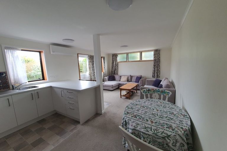 Photo of property in 83 Beach Road, Mellons Bay, Auckland, 2014