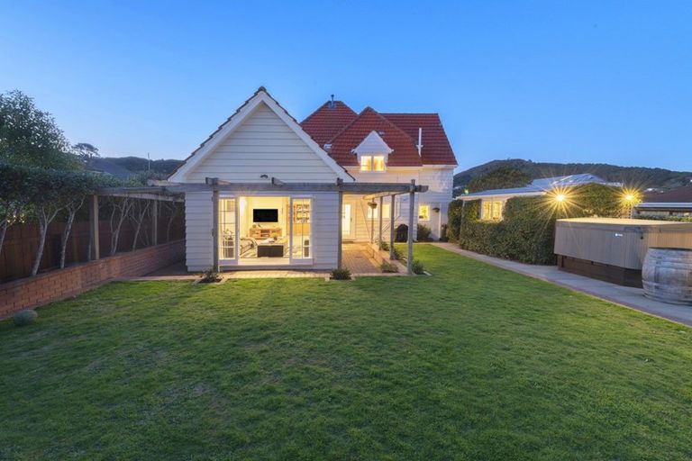 Photo of property in 273 Karori Road, Karori, Wellington, 6012