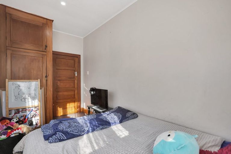 Photo of property in 42 Eton Street, Hampstead, Ashburton, 7700