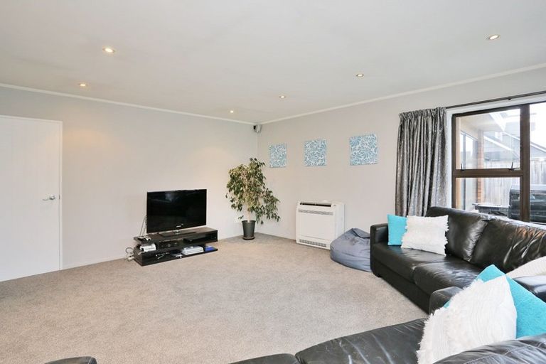 Photo of property in 20 Turnbull Street, Rosedale, Invercargill, 9810