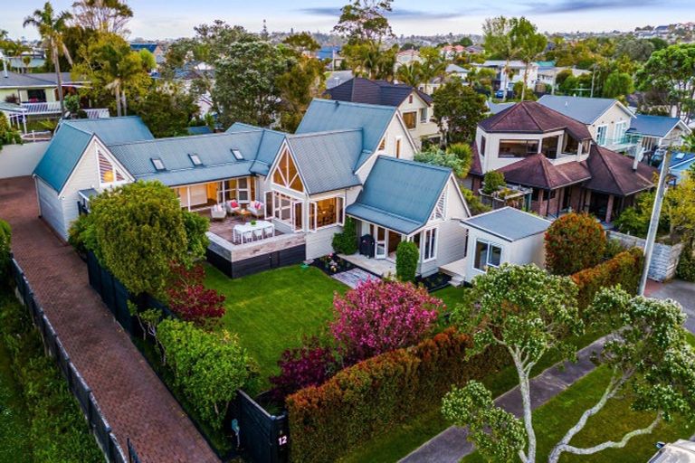 Photo of property in 12 Wairere Road, Torbay, Auckland, 0630