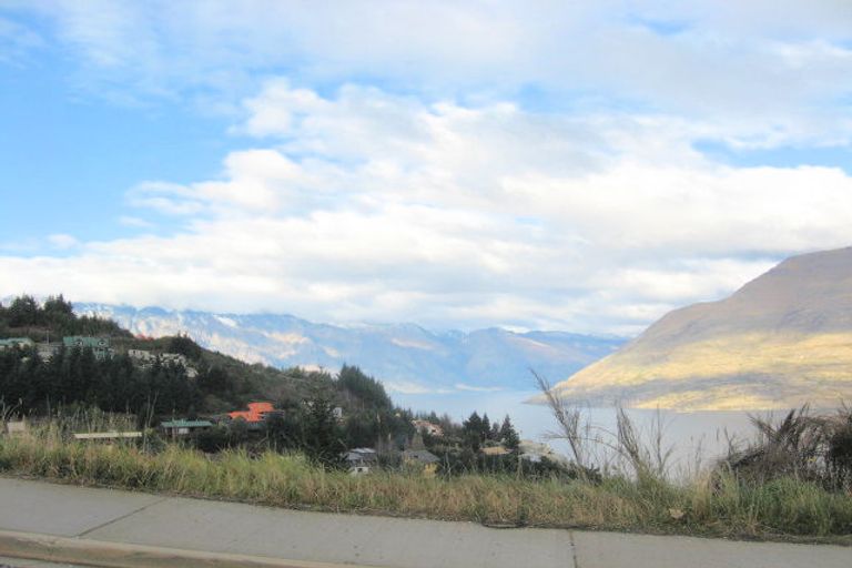 Photo of property in 40 Dart Place, Fernhill, Queenstown, 9300