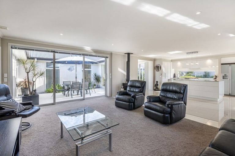 Photo of property in 37 Sanderlane Drive, Motueka, 7120