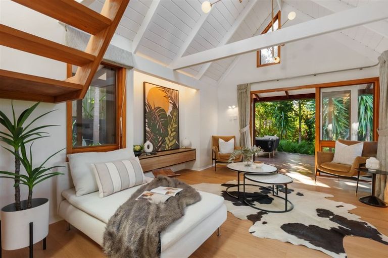 Photo of property in 34 Castor Bay Road, Castor Bay, Auckland, 0620