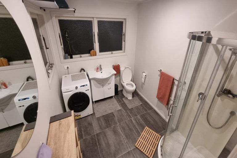 Photo of property in 309 Great North Road, Henderson, Auckland, 0612