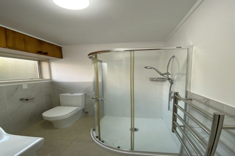 Photo of property in 8 Sanctuary Point, Sunnyhills, Auckland, 2010