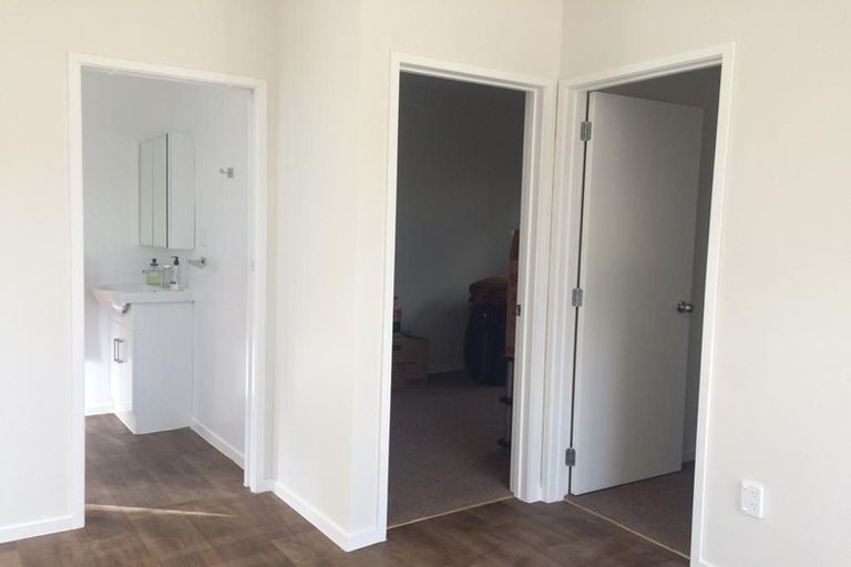 Photo of property in 6 Bellringer Road, Massey, Auckland, 0614