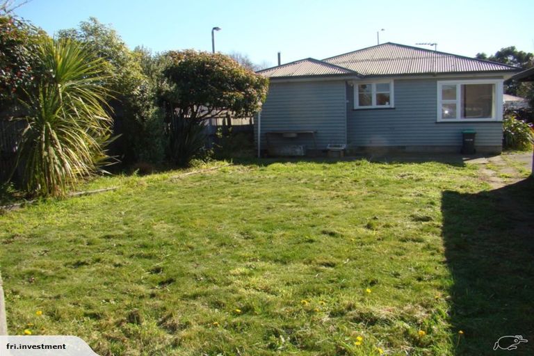 Photo of property in 214 Wainoni Road, Avondale, Christchurch, 8061