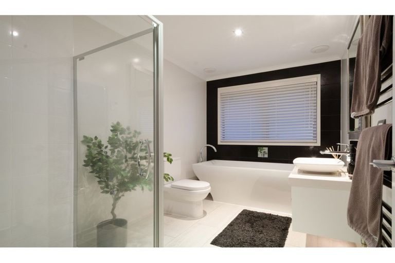 Photo of property in 55 Riverhead Road, Kumeu, 0810