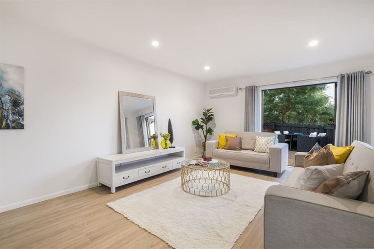 Photo of property in 251a Royal Road, Massey, Auckland, 0614