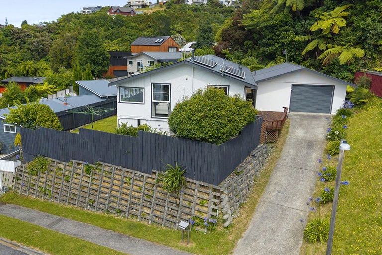 Photo of property in 5 Picasso Grove, Belmont, Lower Hutt, 5010