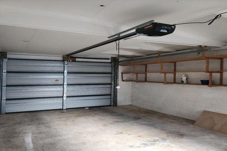 Photo of property in 19a Karamu Street, Strandon, New Plymouth, 4312