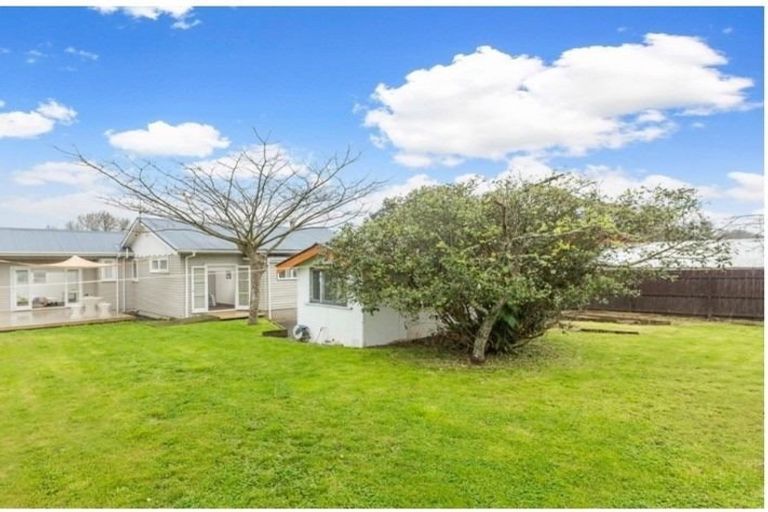 Photo of property in 4 Camp Road, Mount Wellington, Auckland, 1062