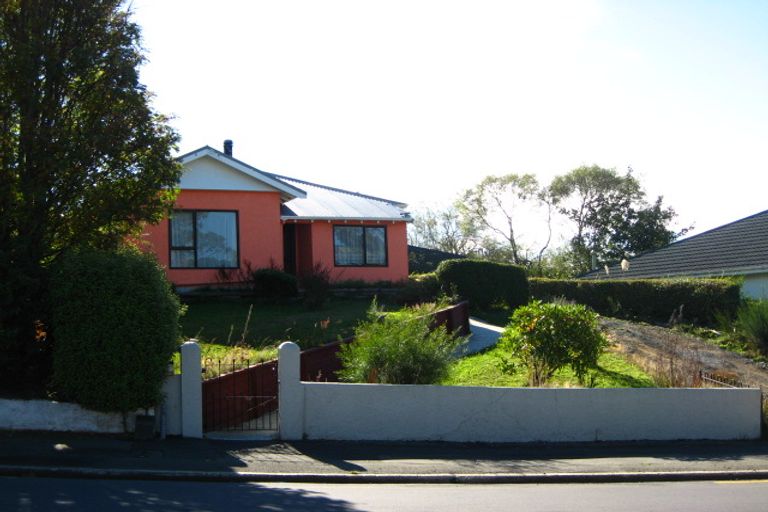 Photo of property in 2 Brockville Road, Glenross, Dunedin, 9011