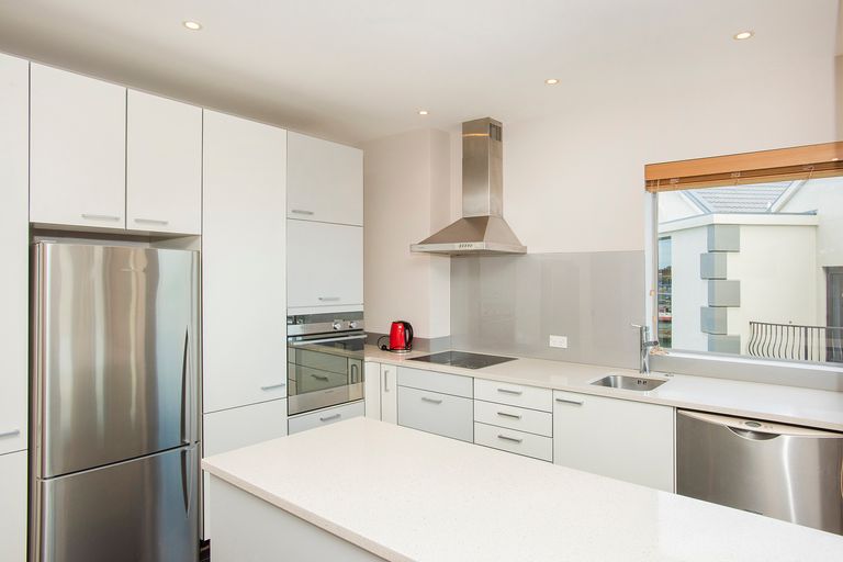 Photo of property in 4 Reads Quay, Gisborne, 4010