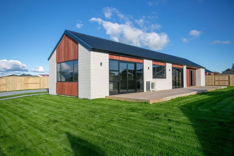 Photo of property in 28 Eagleview Rise, Welcome Bay, Tauranga, 3175