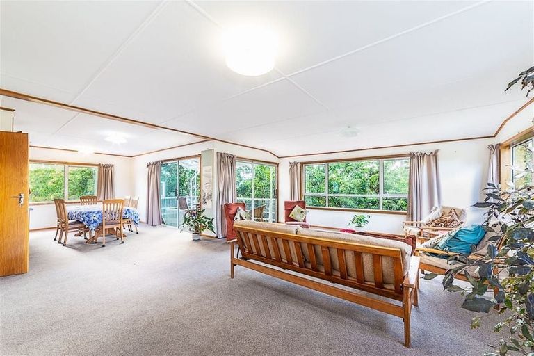 Photo of property in 21 Karaka Street, New Lynn, Auckland, 0600