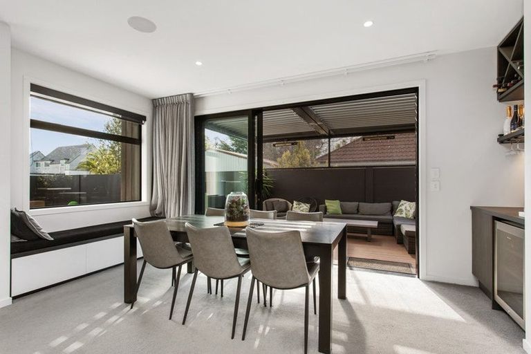 Photo of property in 122a Clyde Road, Ilam, Christchurch, 8041