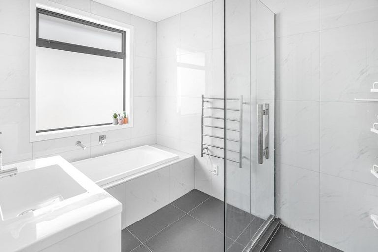 Photo of property in 8 Ekara Road, Flagstaff, Hamilton, 3210