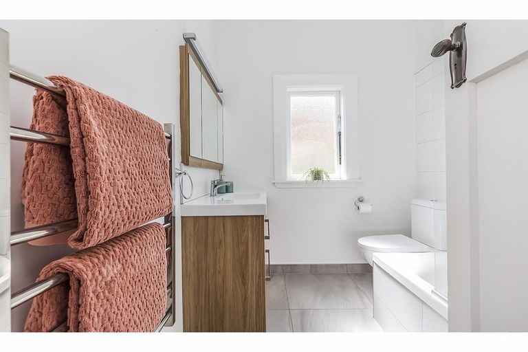 Photo of property in 7 Clutha Avenue, Khandallah, Wellington, 6035