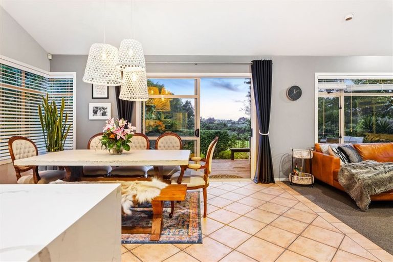 Photo of property in 15 Cinnabar Place, Westgate, Auckland, 0614
