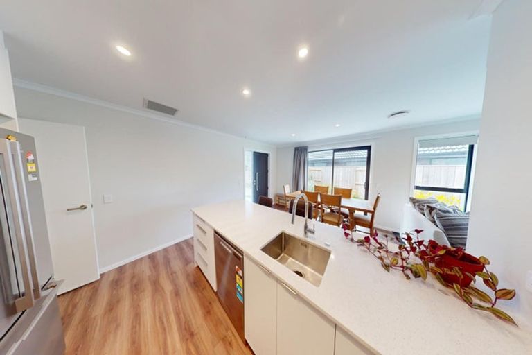Photo of property in 40 Atlantic Drive, Fitzherbert, Palmerston North, 4410