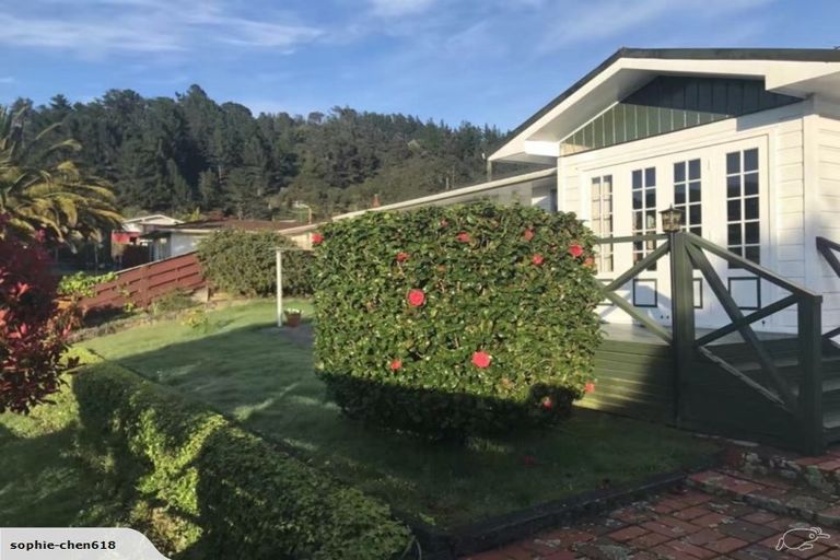 Photo of property in 51 Sunbrae Drive, Silverstream, Upper Hutt, 5019
