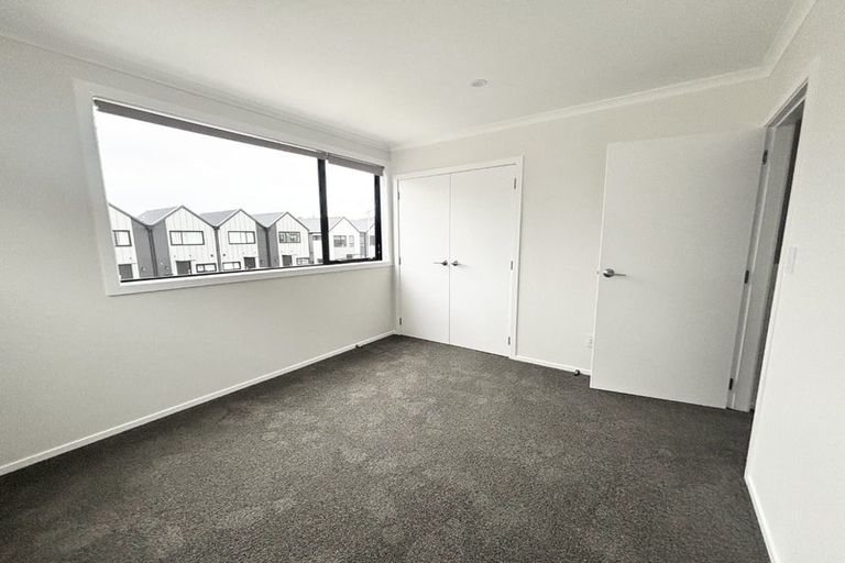 Photo of property in 6 Doug Jensen Street, Wallaceville, Upper Hutt, 5018