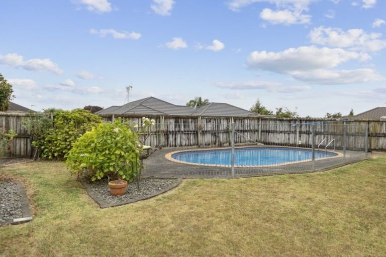 Photo of property in 12 Flora Way, Rototuna, Hamilton, 3210