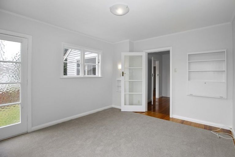 Photo of property in 36 Inglis Street, Seatoun, Wellington, 6022