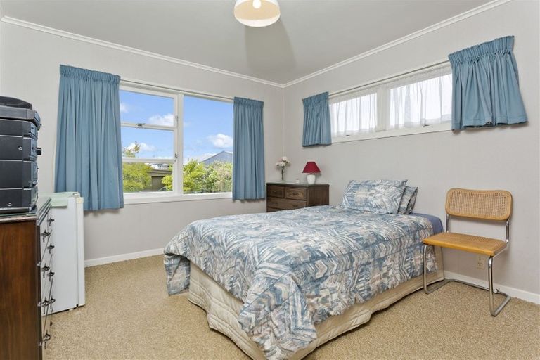 Photo of property in 87 Hillcrest Avenue, Hillcrest, Auckland, 0627