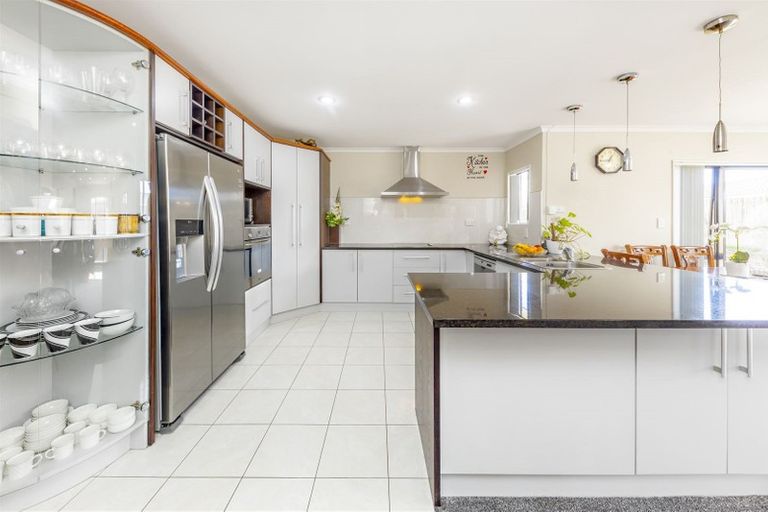 Photo of property in 497 Great South Road, Opaheke, Papakura, 2113