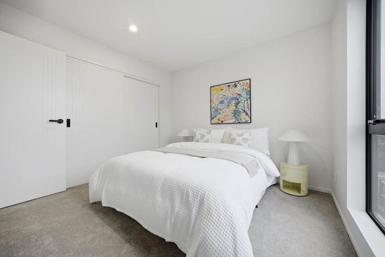 Photo of property in 10b Neptune Avenue, Beach Haven, Auckland, 0626
