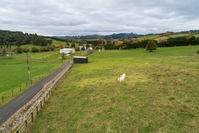 Photo of property in 143a Ingram Road, Bombay, Drury, 2579