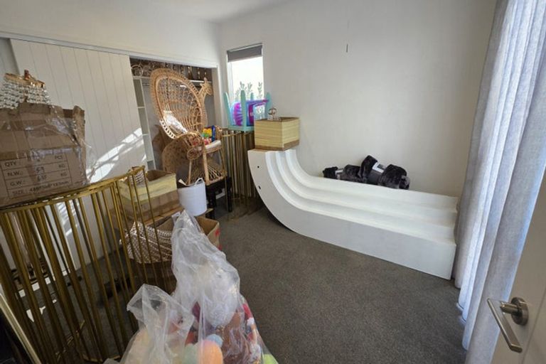 Photo of property in 15c Cessna Crescent, Mangere, Auckland, 2022