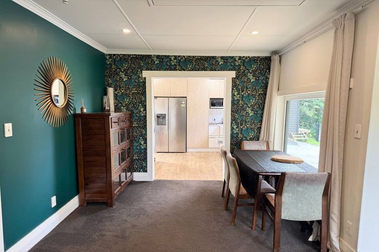 Photo of property in 3 Huia Road, Titirangi, Auckland, 0604