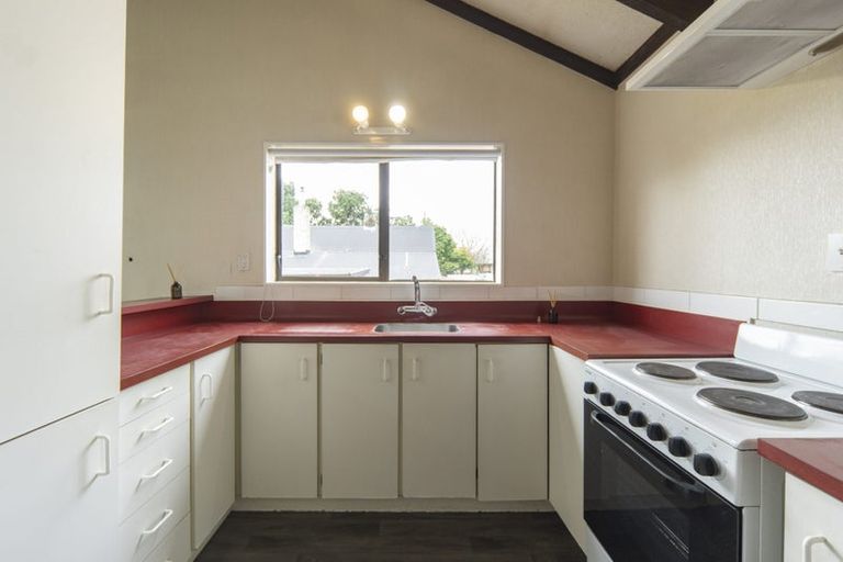 Photo of property in 109 Shakespeare Street, Leamington, Cambridge, 3432