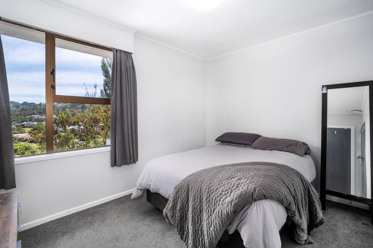 Photo of property in 32 John Street, Stokes Valley, Lower Hutt, 5019