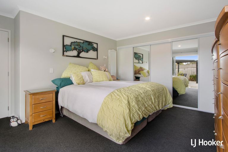 Photo of property in 2 Anatere Rise, Athenree, Katikati, 3177