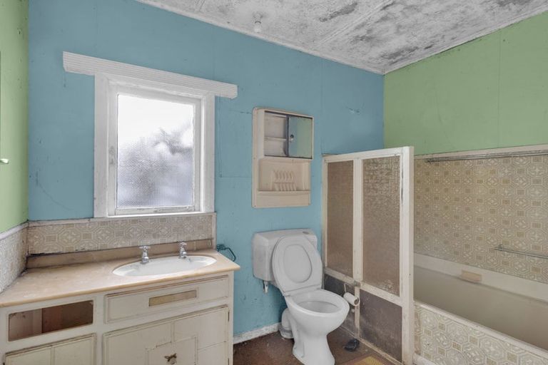 Photo of property in 15 Fifth Avenue, Enderley, Hamilton, 3214