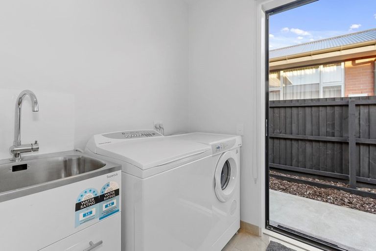 Photo of property in 517 Marine Parade, South New Brighton, Christchurch, 8062