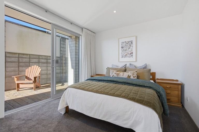 Photo of property in 21 Hine Street, New Plymouth, 4310