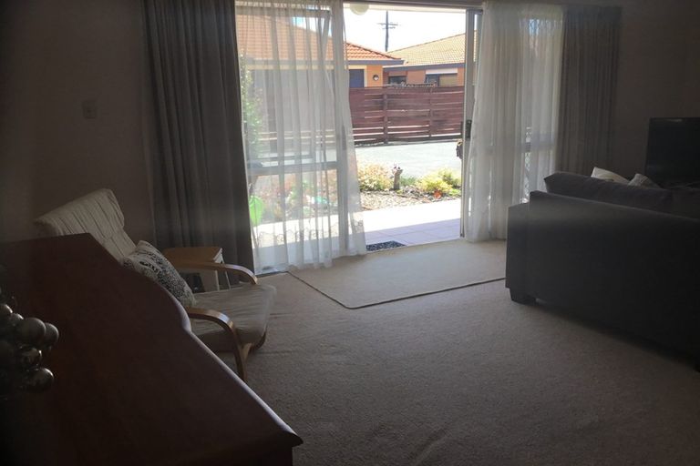 Photo of property in 2/19 Elizabeth Street, Kensington, Whangarei, 0112