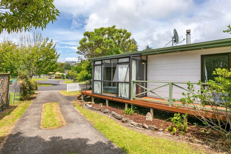 Photo of property in 106 Waverley Place, Whangamata, 3620