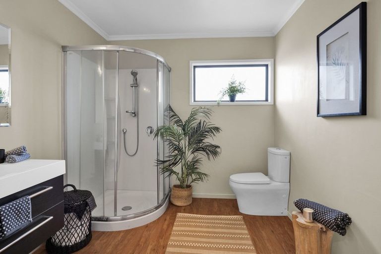 Photo of property in 58 Karina Road, Merrilands, New Plymouth, 4312